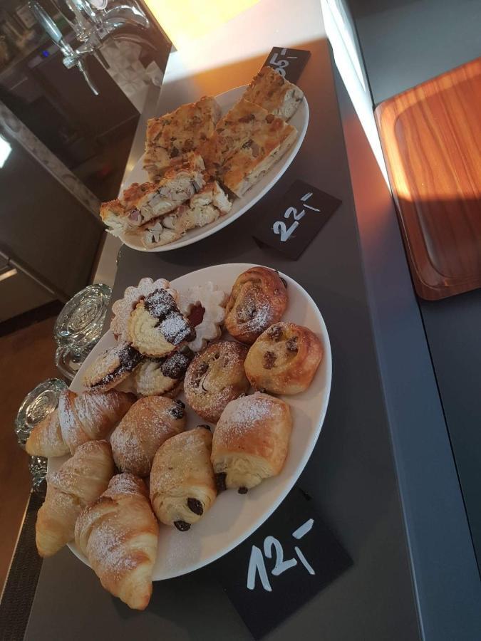 Penzion A Bistro Dilna Тршебонь Экстерьер фото