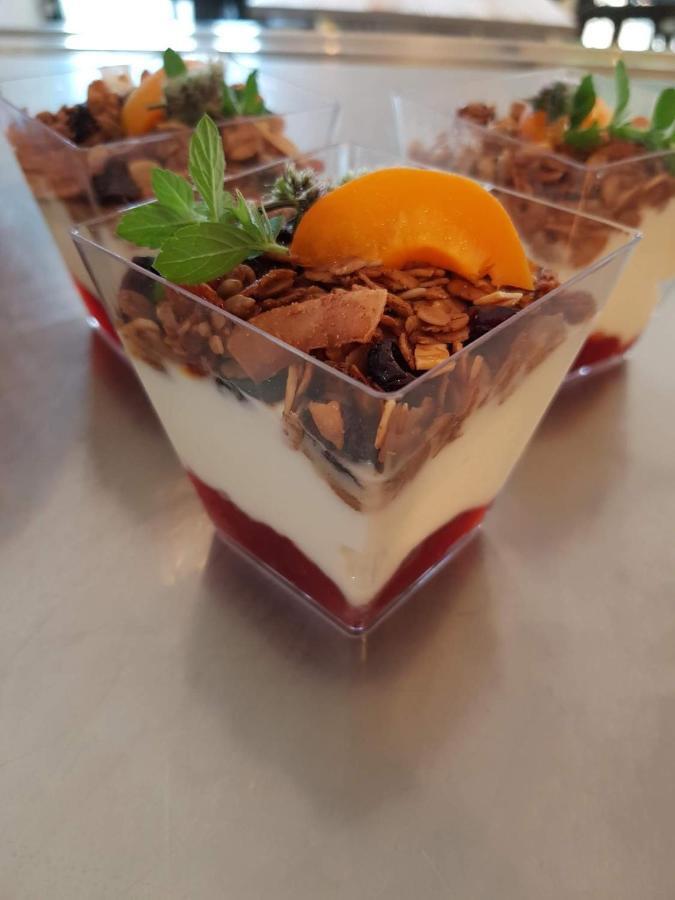 Penzion A Bistro Dilna Тршебонь Экстерьер фото